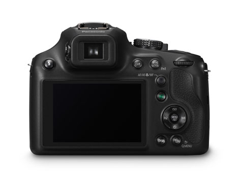 Panasonic Lumix FZ72 con LCD e mirino